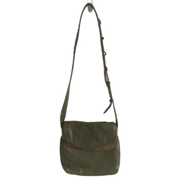 Matt & Nat Vegan Leather Messenger Bag - Picture 2 of 9